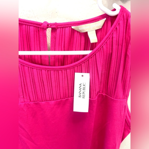 Banana Republic Women’s Pink Sleeveless Blouse Top Size M NWT - Picture 2 of 4